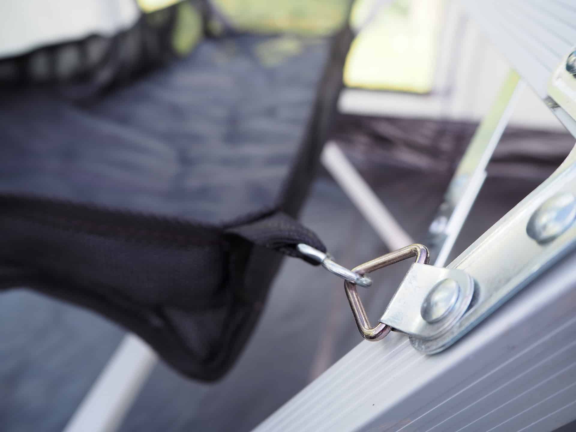 Campingtisch mit Netztasche